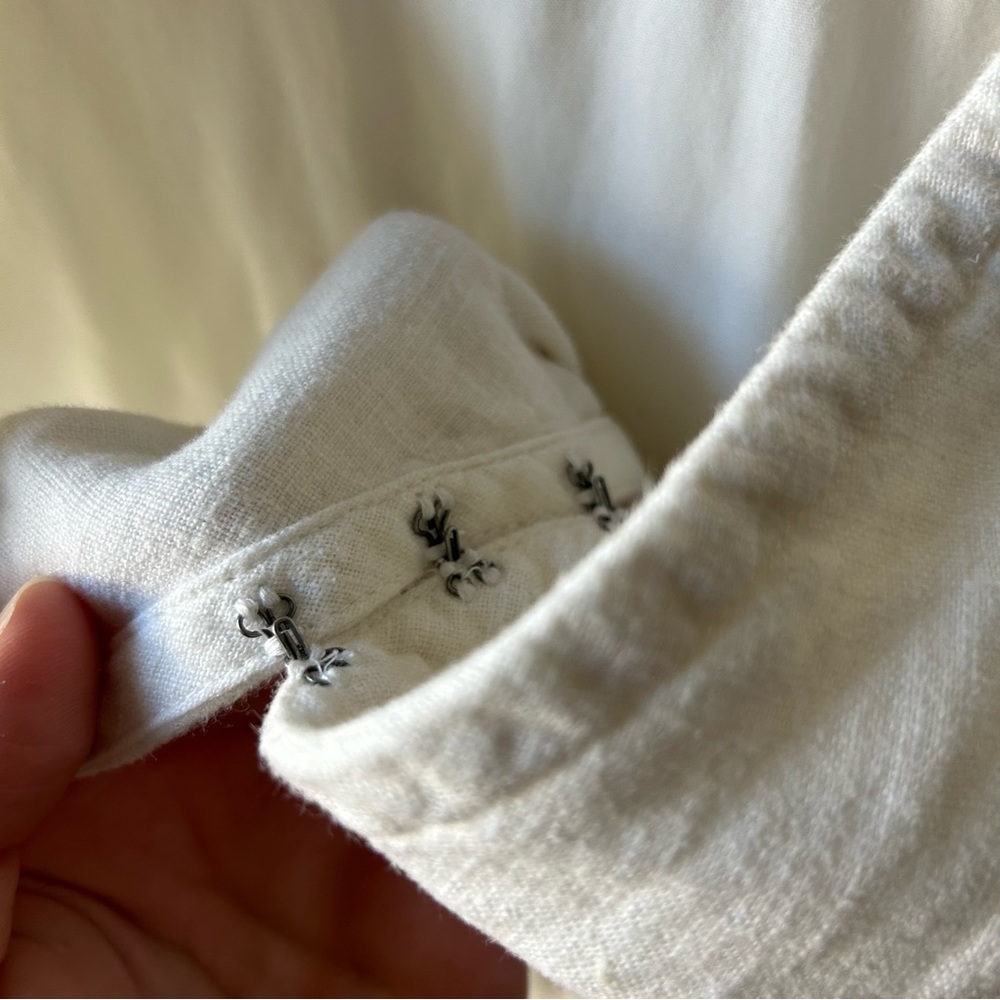 Abercrombie & Fitch Front Tie Crop Top - Picture 5 of 9